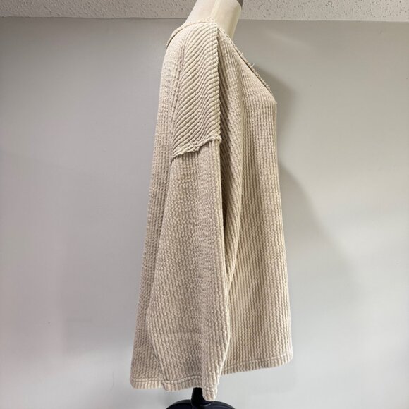 FREE PEOPLE Oversized V-Neck Tan Sweatshirt - Picture 4 of 9